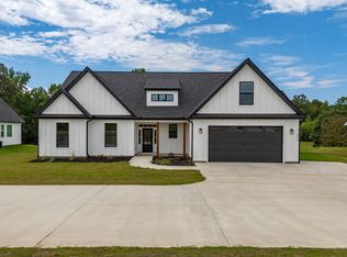 11573 New Cut Rd, Campobello, SC 29322