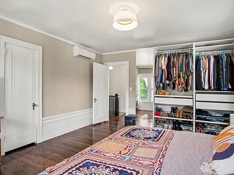 1154 E Chippewa Dr SE — Photo 12