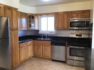 24547 149th Ave, Rosedale, NY 11422