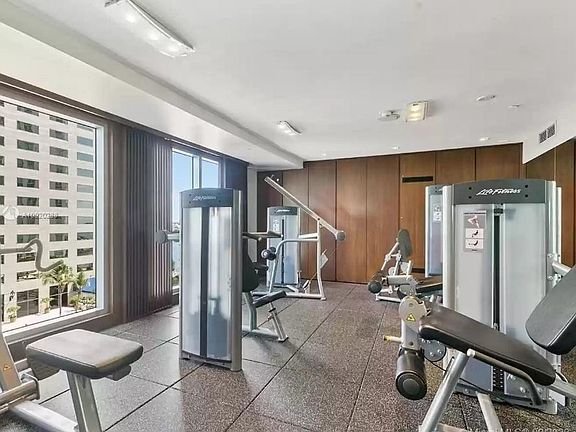 4th image of 335 S Biscayne Blvd #2022