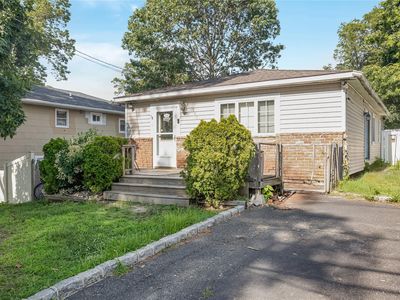143 Belle Avenue, Ronkonkoma, NY, 11779