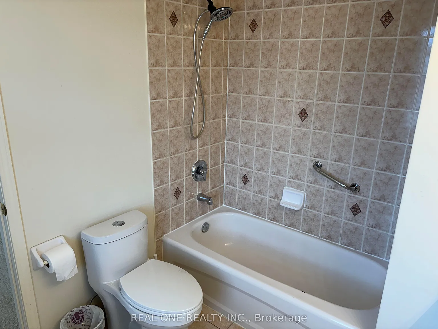 4 bed, $3,490 — Photo 4