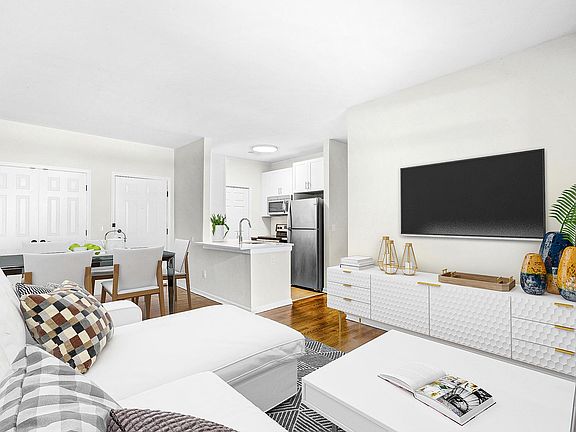 4th image of 50 Maple Ave #391
