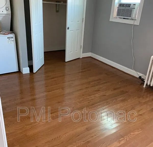 344 Main St #101 — Photo 11