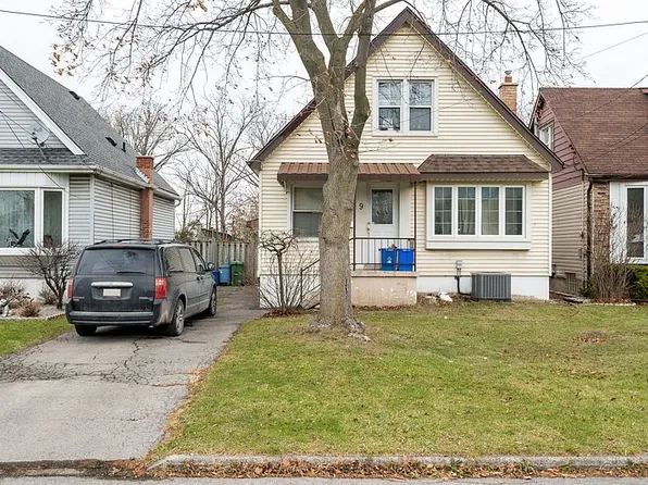 9 Cherry Rd #2, Hamilton, ON L8K 3V7
