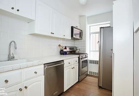 4th image of 15 W 84th St APT 3H