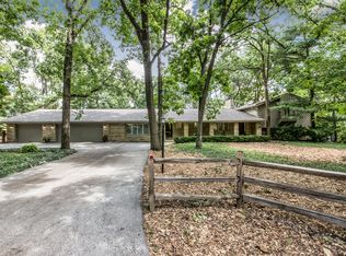 1220 Oak Hill Rd, Downers Grove, IL 60515