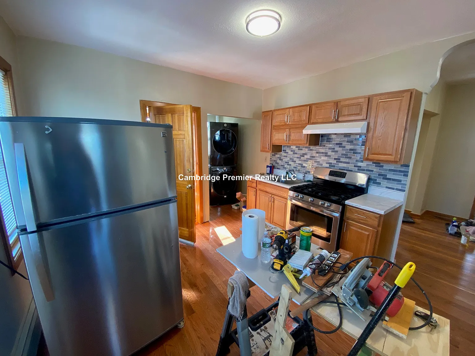 3 bed, 1.0 bath, $2,600 — Photo 2