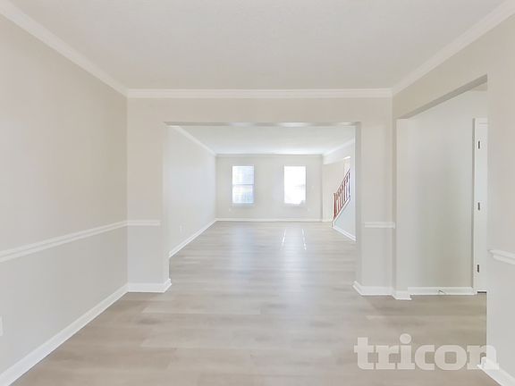 4th image of 7906 Kingston Dr
