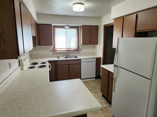 721 Division St APT 3, La Crosse, WI 54601