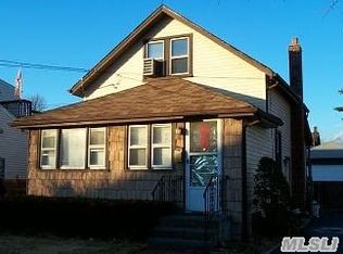 134 Soper St, Oceanside, NY 11572