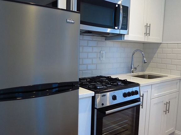 4th image of 542 E 79th St APT 6M