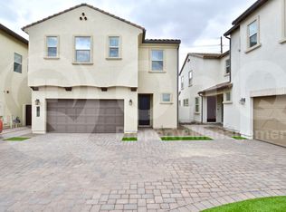 1651 S Follett Way, Gilbert, AZ 85295