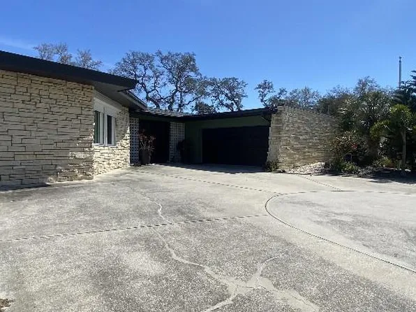 307 Orangewood Ln, Largo, FL 33770