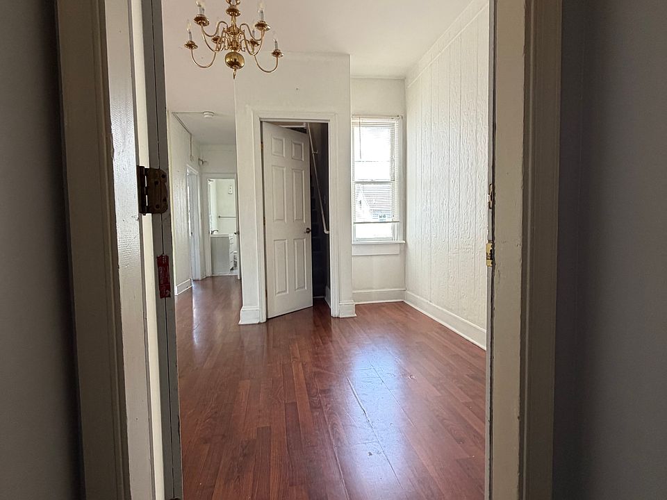 1st image of 524 W Berwick St #2