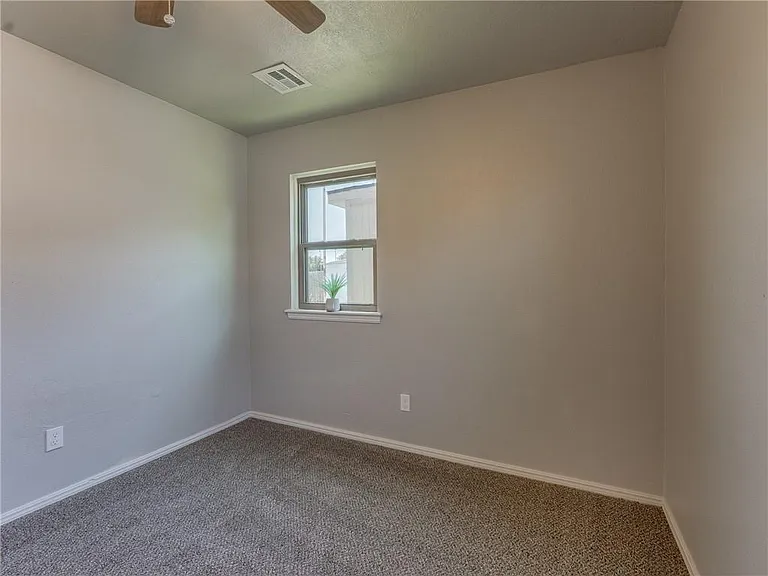 4901 S Rhode Island Ave — Photo 19