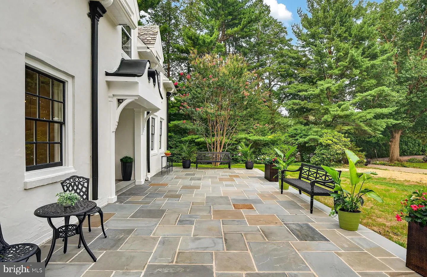 6 bed, 4.5 bath, 3814 sqft, $6,000 — Photo 3