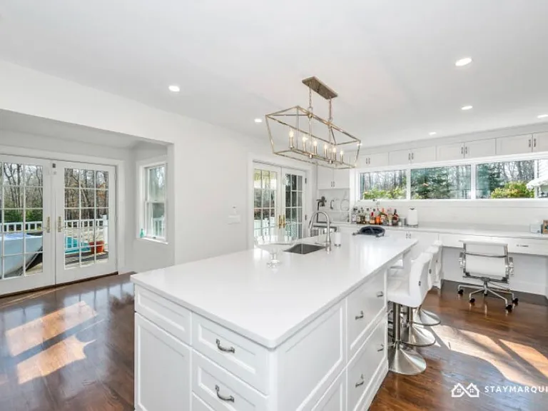29 Georgica Woods Ln — Photo 12