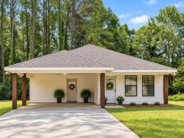 111 Williams St, Petal, MS 39465