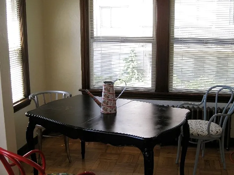 Catalina Apartments — Photo 8