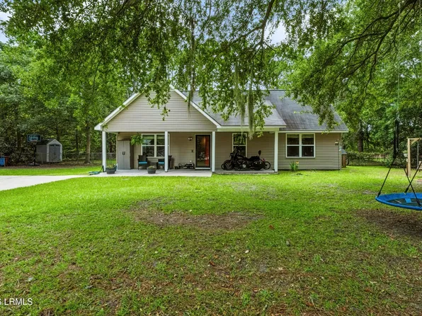 16 Hewlett Road, Beaufort, SC 29907