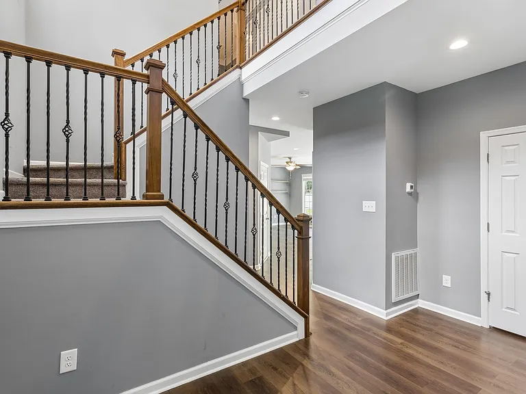 101 Sycamore Ln — Photo 10