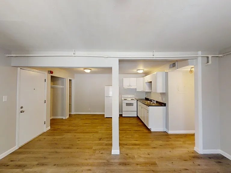 1321 SW Polk St — Photo 10
