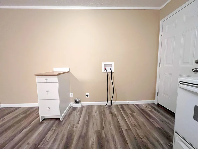 105 Tandy Dr — Photo 5