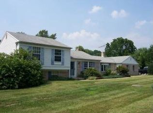 13480 Robins Run Ct, Glen Rock, PA 17327