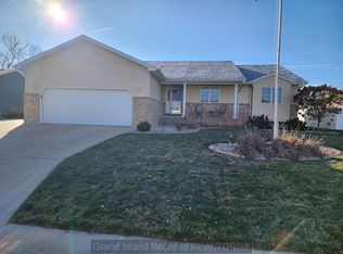 4051 Manchester Rd, Grand Island, NE 68803
