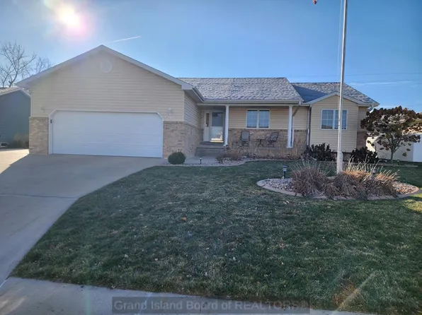 4051 Manchester Rd, Grand Island, NE 68803