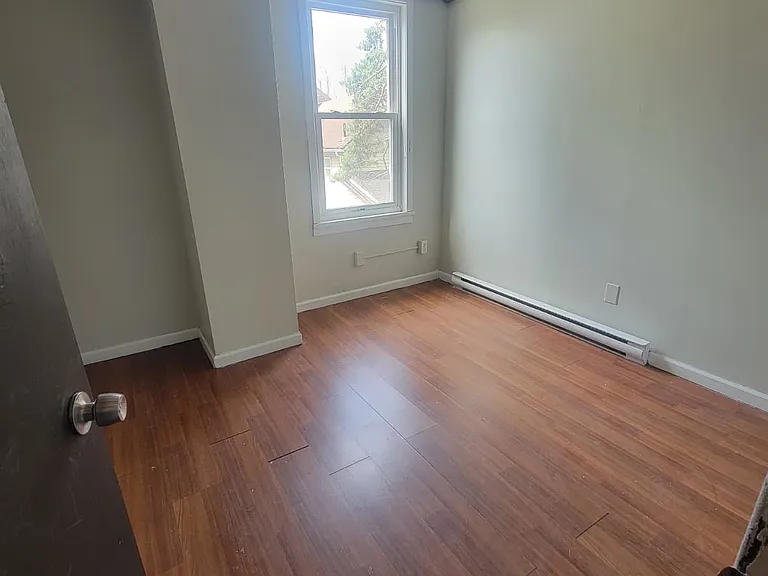 214 Mayock St — Photo 2