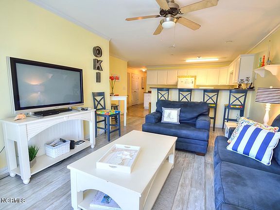 5th image of 105 SE 58th Street Apt 7103