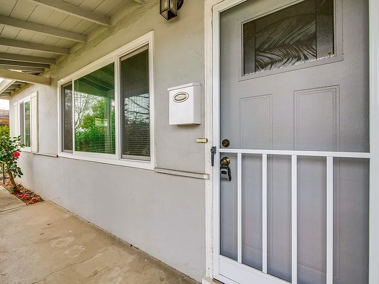 1778 Balsa Ave — Photo 5
