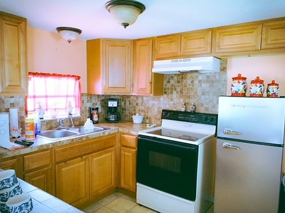 3rd image of 4303 Manatee Ln #7B