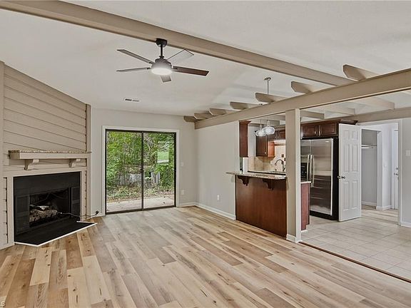 5th image of 2613 Woodcreek Rd