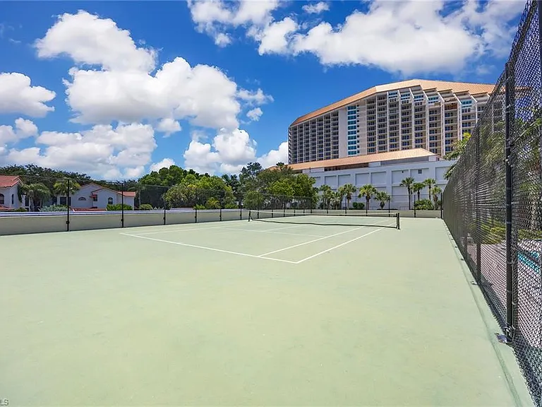 5501 Heron Point Dr #602 — Photo 34