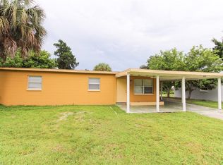 924 Hyacinth St, North Fort Myers, FL 33903
