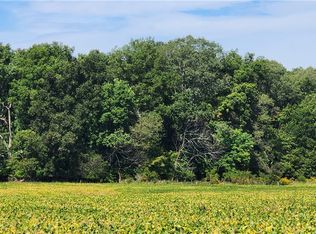 Corinth Rd, Louisville, IL 62858