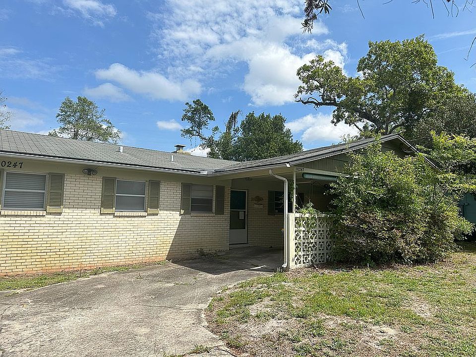 1st image of 10247 Colonial Ct N