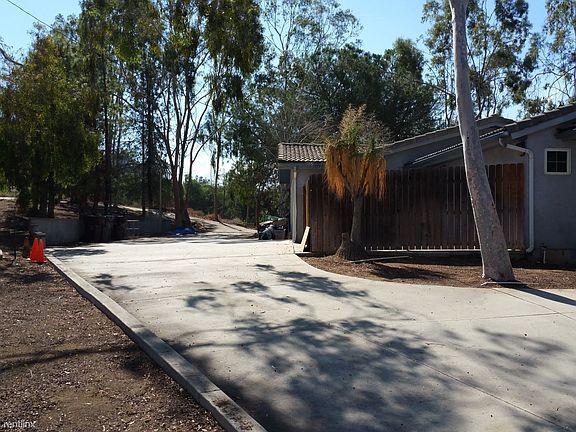 2nd image of 20485 Onaknoll Dr