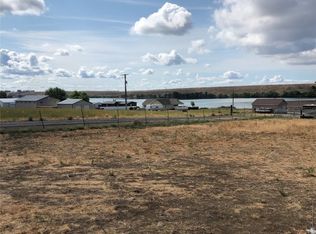 6449 NE Road D 3, MOSES LAKE, WA 98837