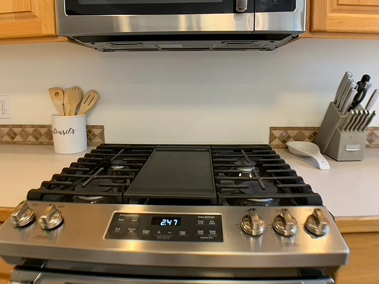 1702 SE Karena Ct — Photo 35