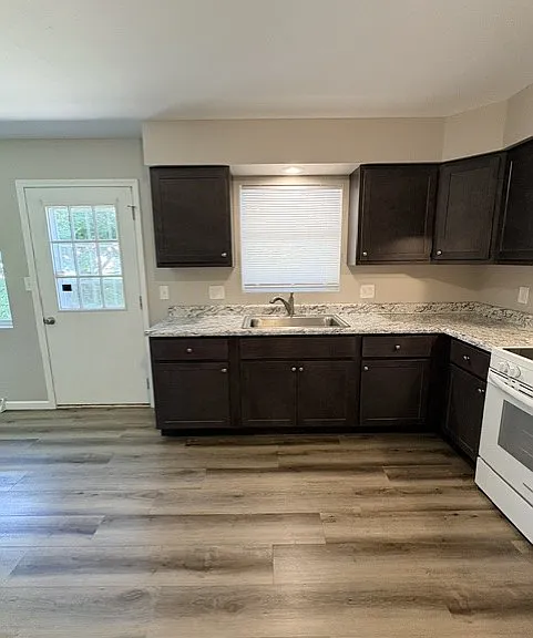 4502 S Park Dr — Photo 5