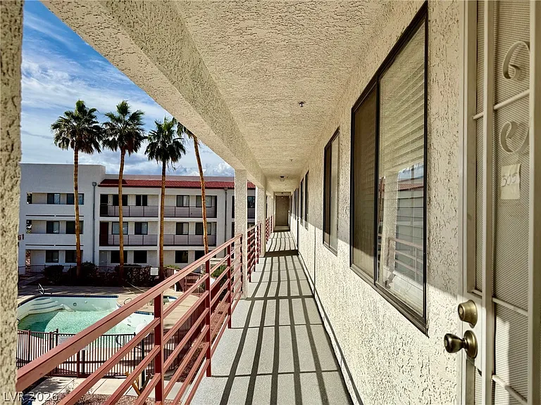 1381 E University Ave #305 — Photo 9