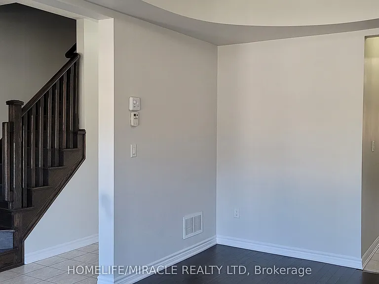 74 Hatton Ct — Photo 39