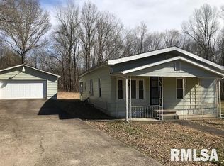 300 Davis St, Colp, IL 62921