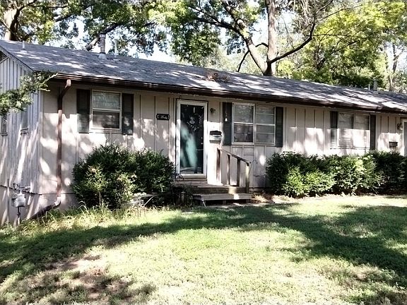 3rd image of 107-109 NW 22nd St