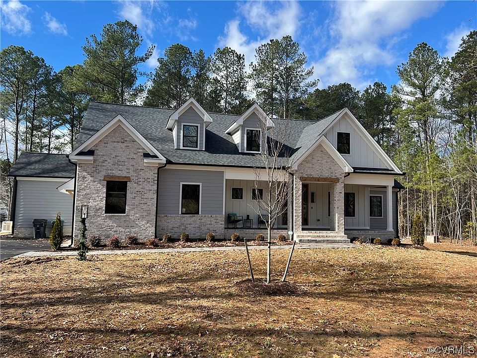 1st image of 15242 Isle Pines Dr