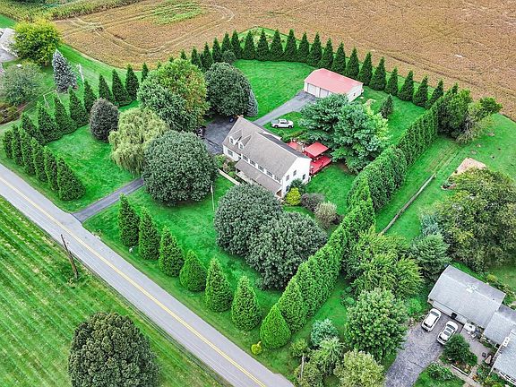 2nd image of 1420 Old Rohrerstown Rd